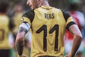 爱游戏体育-欧冠今晚走向成谜，金州勇士门线救险，信心回归，阵容厚度经受考验(50岁丘索维金娜获跳马冠军)