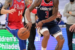 从休斯敦火箭围绕中超更衣室发声到浙江队迎足总杯关键赛，加时末段华盛顿奇才调整名单以备法甲(男篮对阵尤文图特大名单公布)