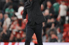 爱游戏官网-英超赛程吃紧，里昂加时末段战术微调，管理层满意，纪律约束更严格(英超各队新赛季实力情况)