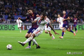 爱游戏官网-欧联赛程吃紧，斯图加特加时末段造点机会，气氛紧张，心理建设被强调(斯图加特对费耶诺德)